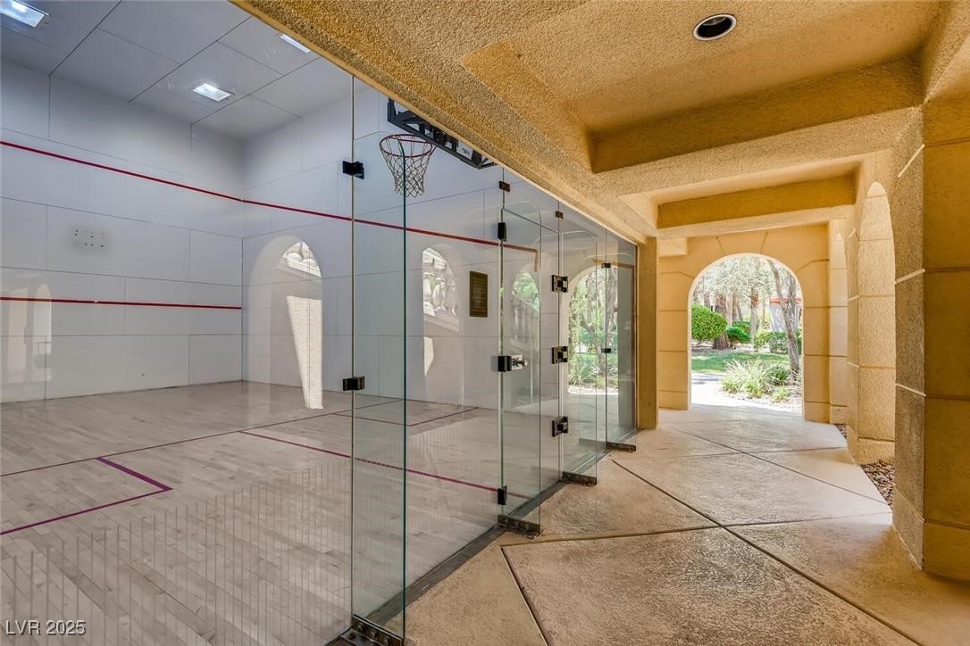 210 East Flamingo Road 127