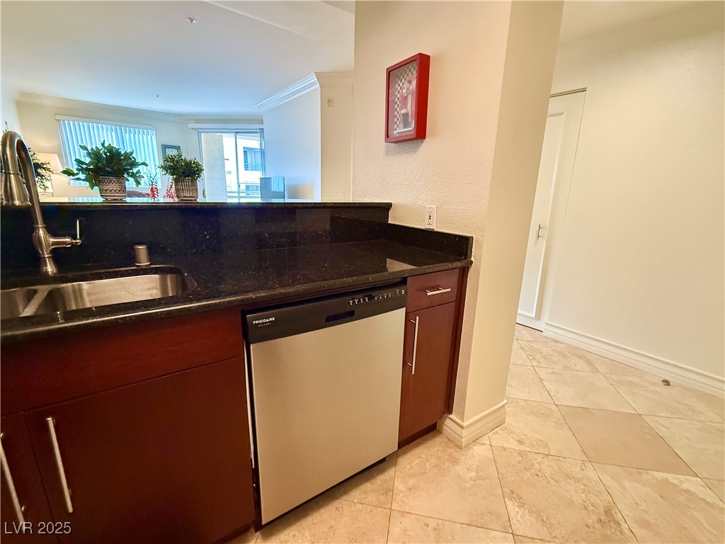 270 East Flamingo Road 106