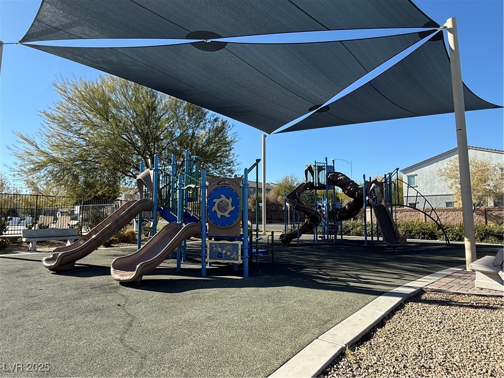 2585 Amazing Meadows Avenue 1006