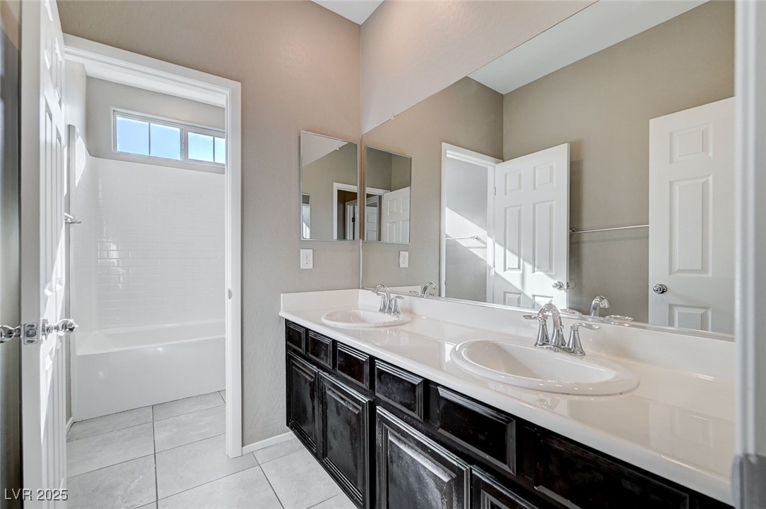 2585 Amazing Meadows Avenue 1006