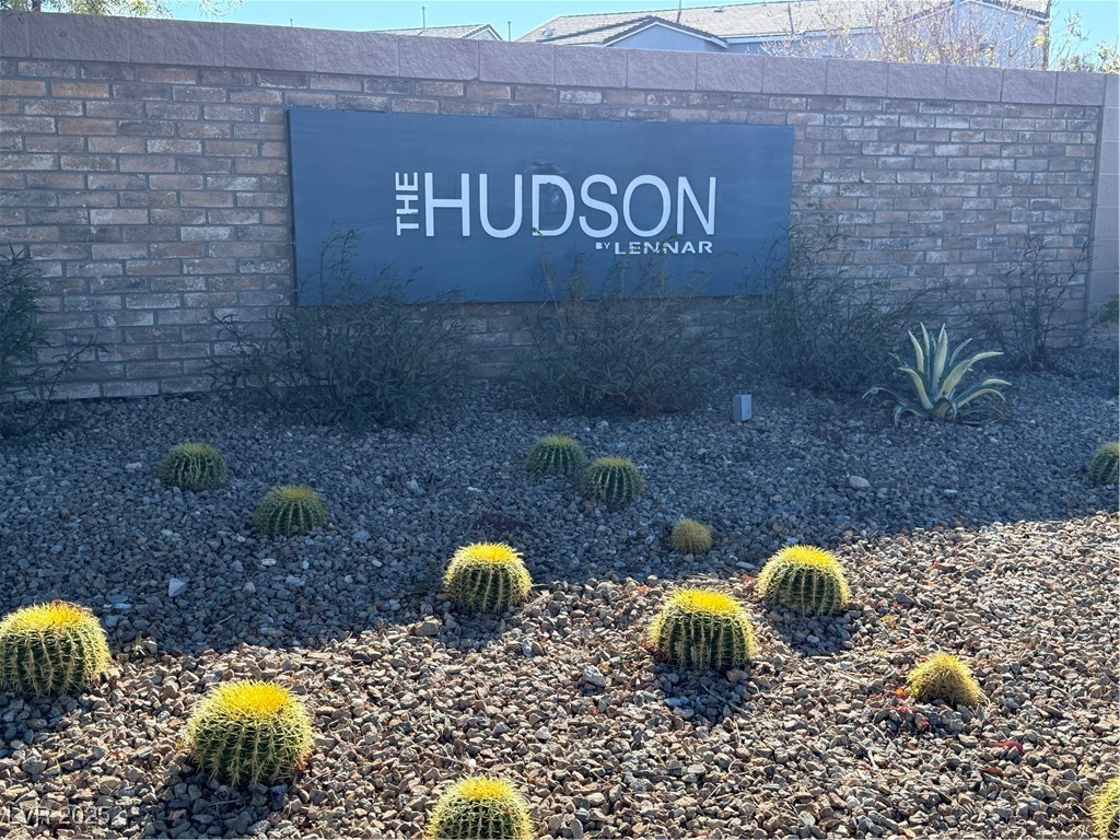 2585 Amazing Meadows Avenue 1006