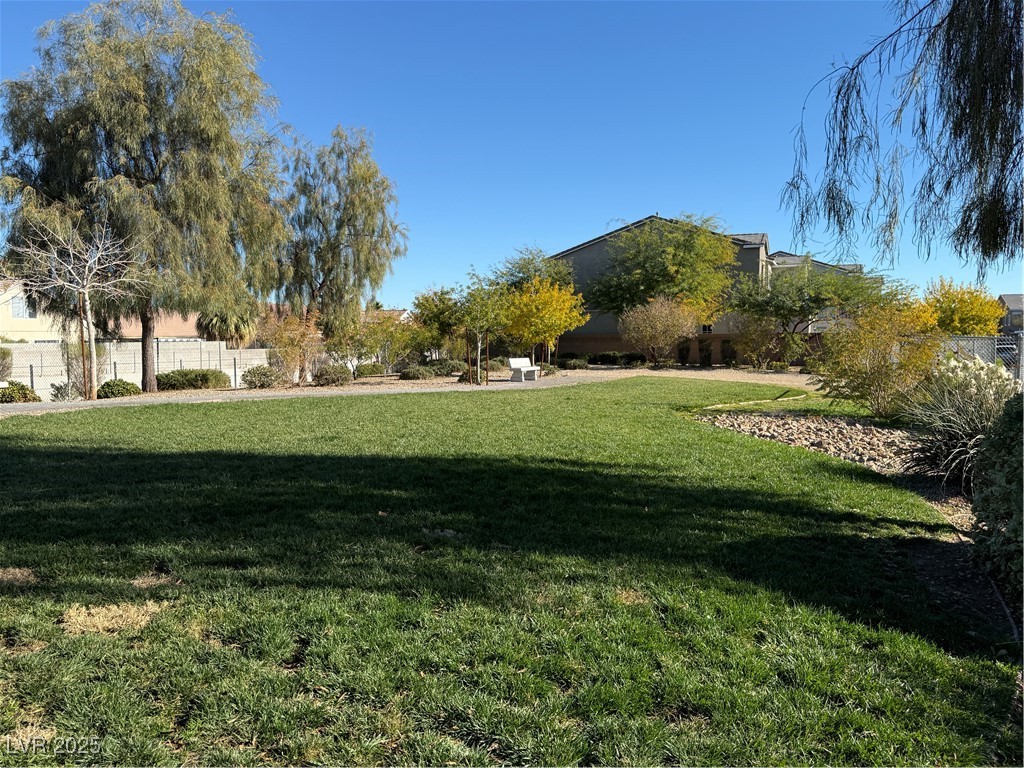 2585 Amazing Meadows Avenue 1006