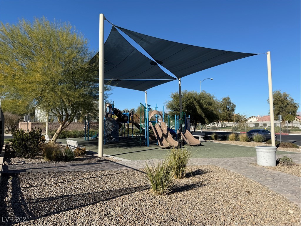 2585 Amazing Meadows Avenue 1006