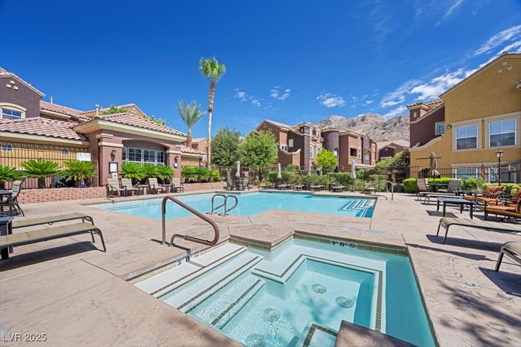 3975 North Hualapai Way 246