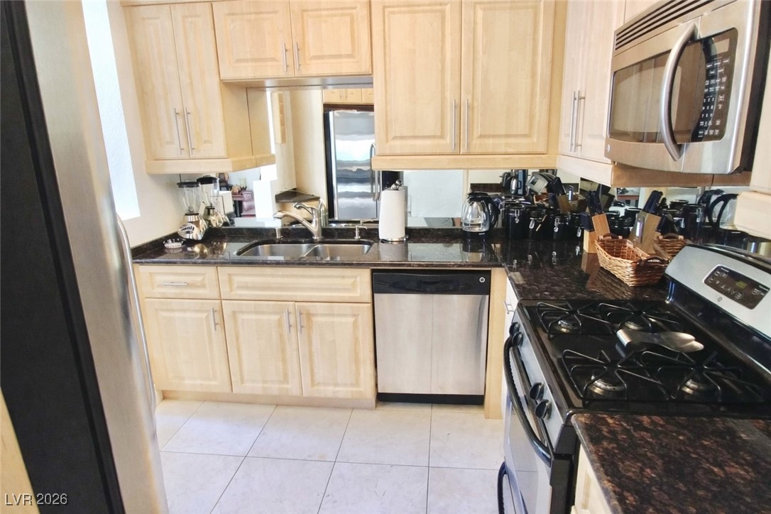 230 East Flamingo Road 336