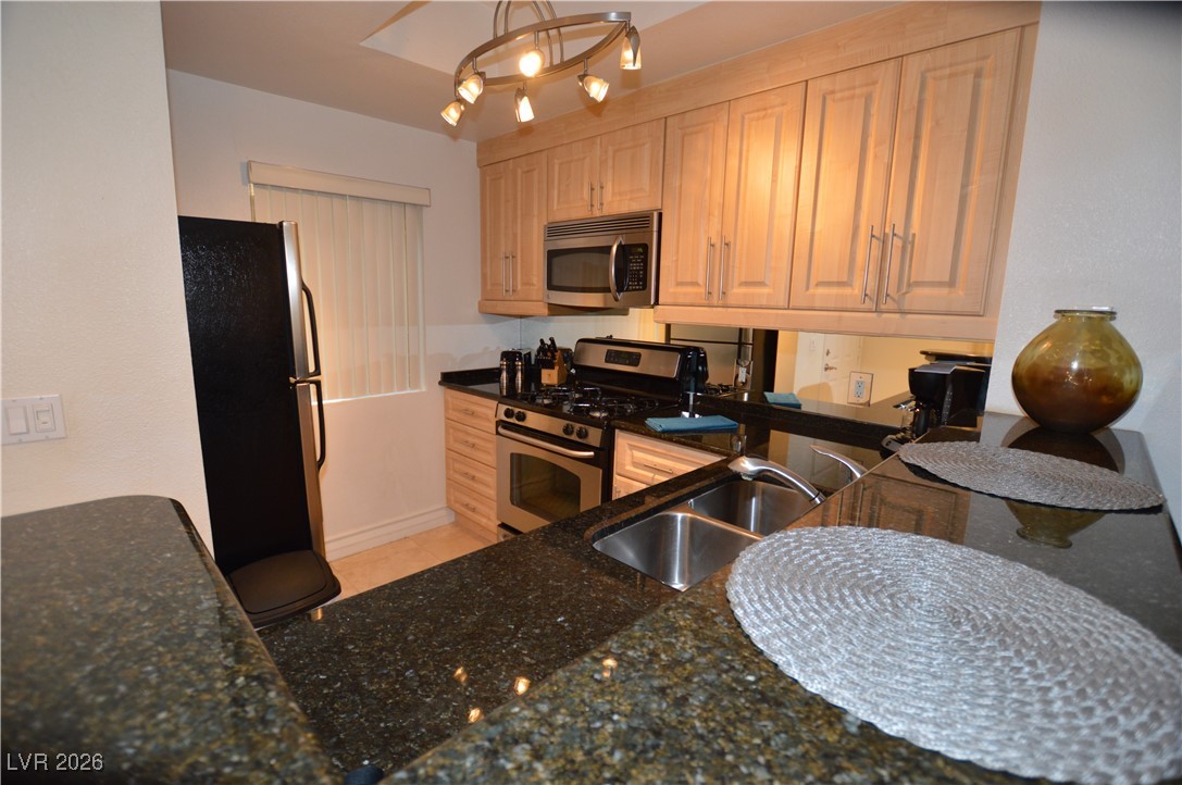 260 FLAMINGO Road 210