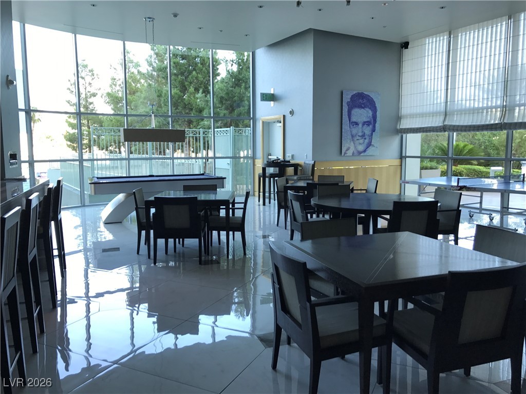 322 KAREN Avenue 1705