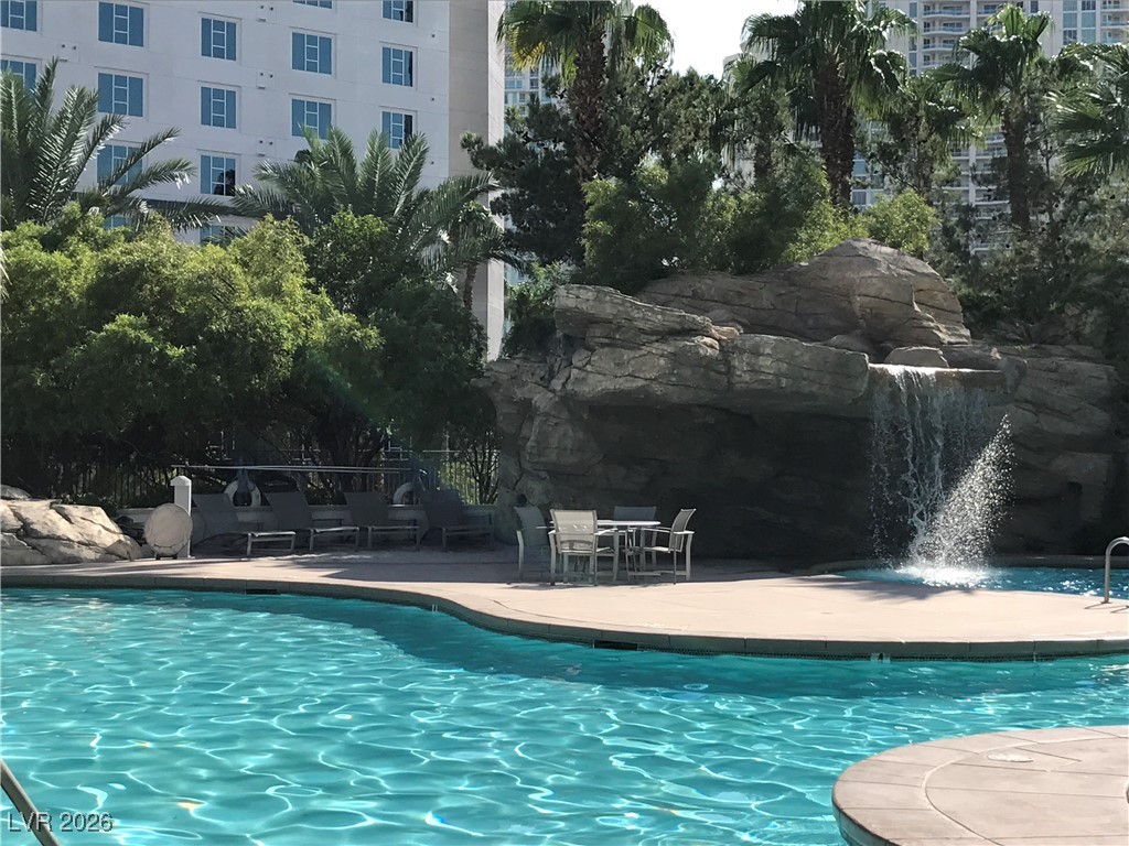 322 KAREN Avenue 1705