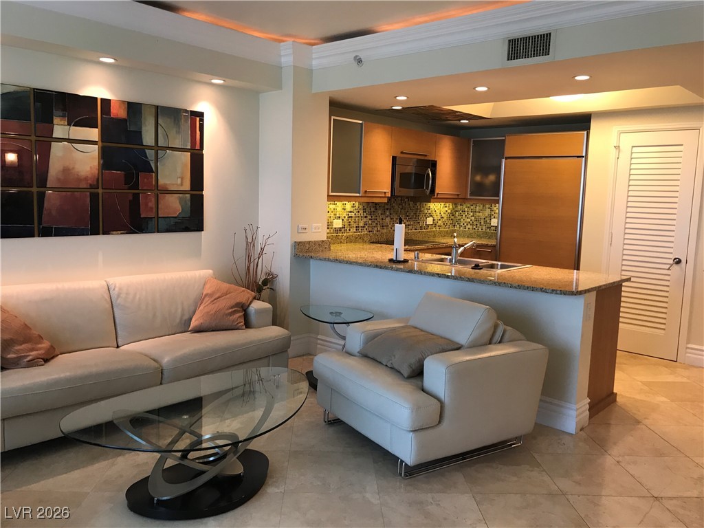 322 KAREN Avenue 1705