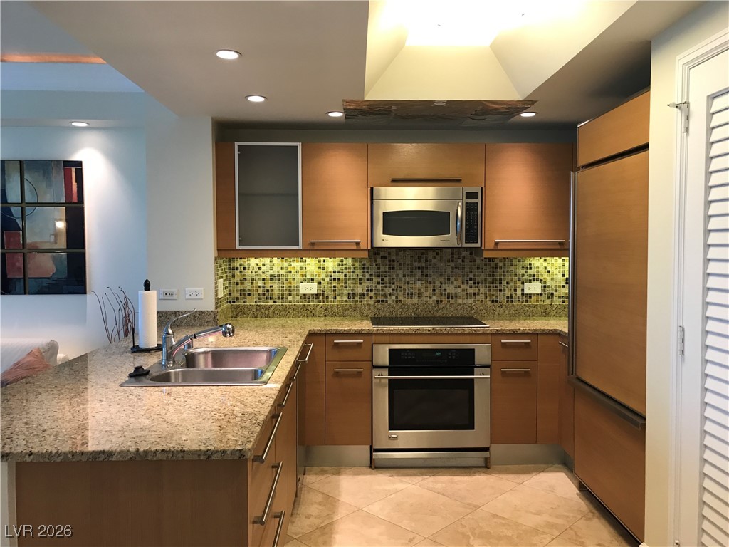 322 KAREN Avenue 1705