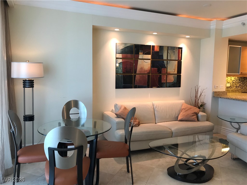 322 KAREN Avenue 1705