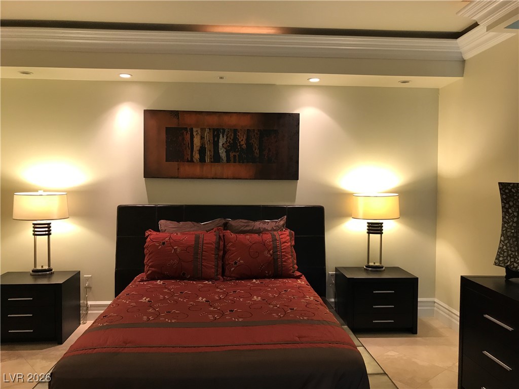 322 KAREN Avenue 1705