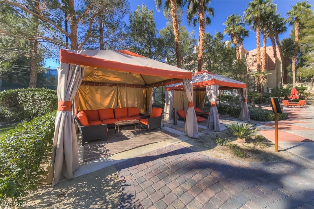 270 East FLAMINGO Road 318