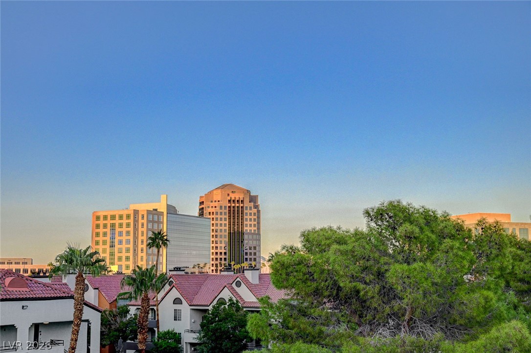 260 East Flamingo Road 202