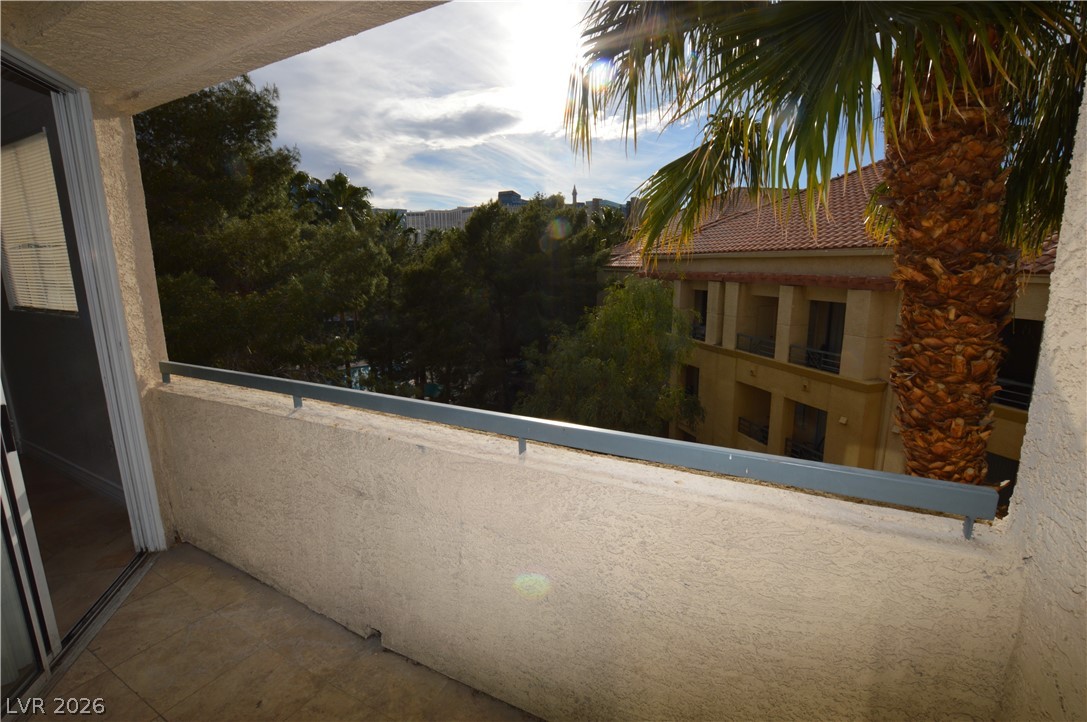 260 East Flamingo Road 416