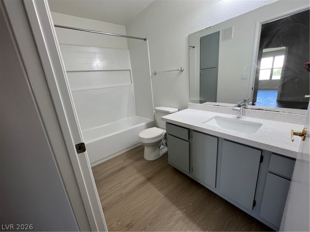 1150 North Buffalo Drive 1005