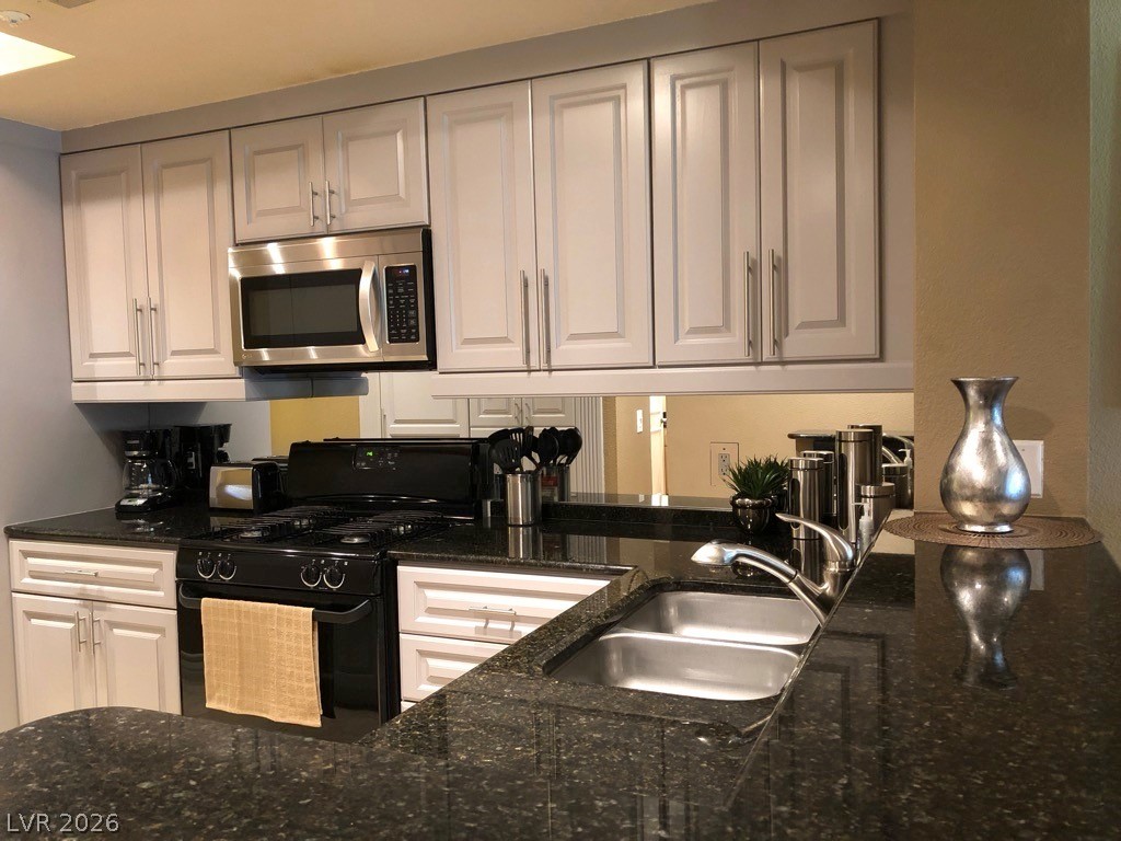 220 FLAMINGO Road 123