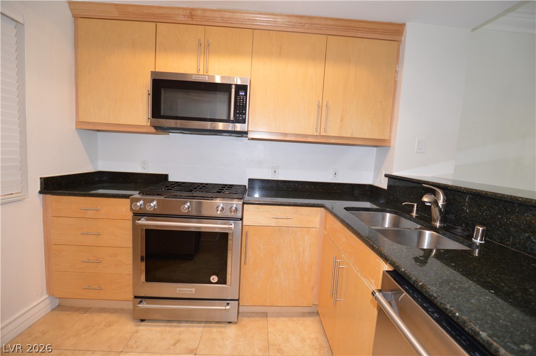 260 FLAMINGO Road 131