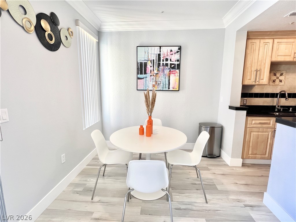 210 East Flamingo Road 320