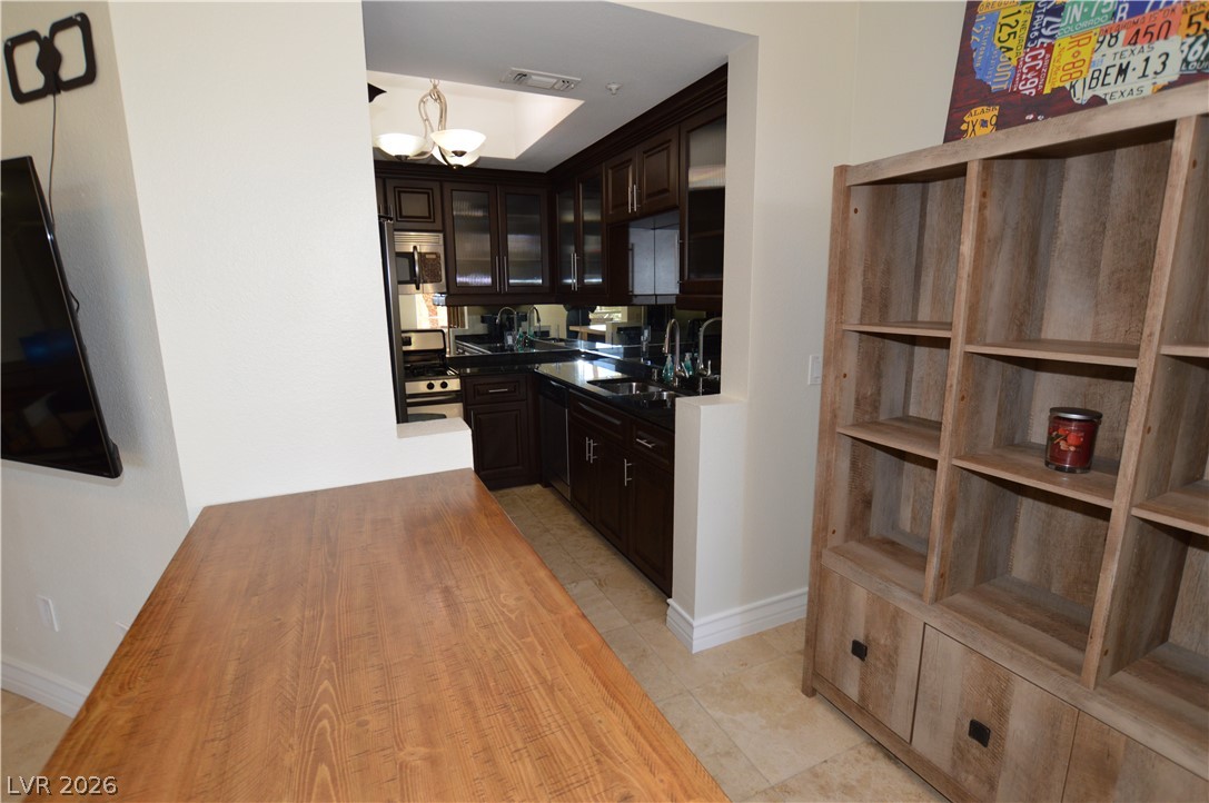 210 East Flamingo Road 202