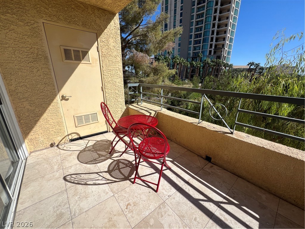 270 FLAMINGO Road 313