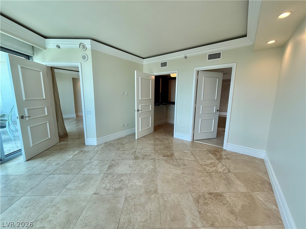 322 KAREN Avenue 1705
