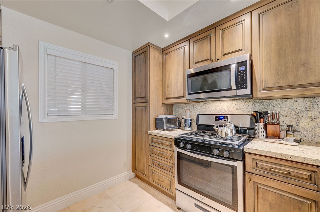 230 East Flamingo Road 106
