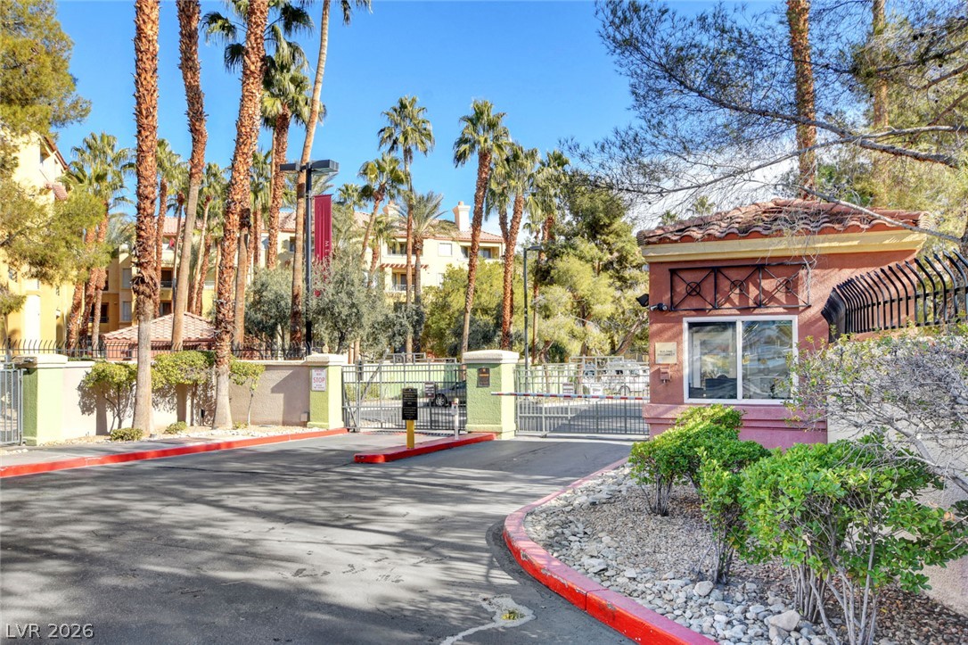 230 East Flamingo Road 106