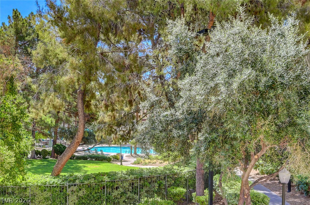 230 East Flamingo Road 106