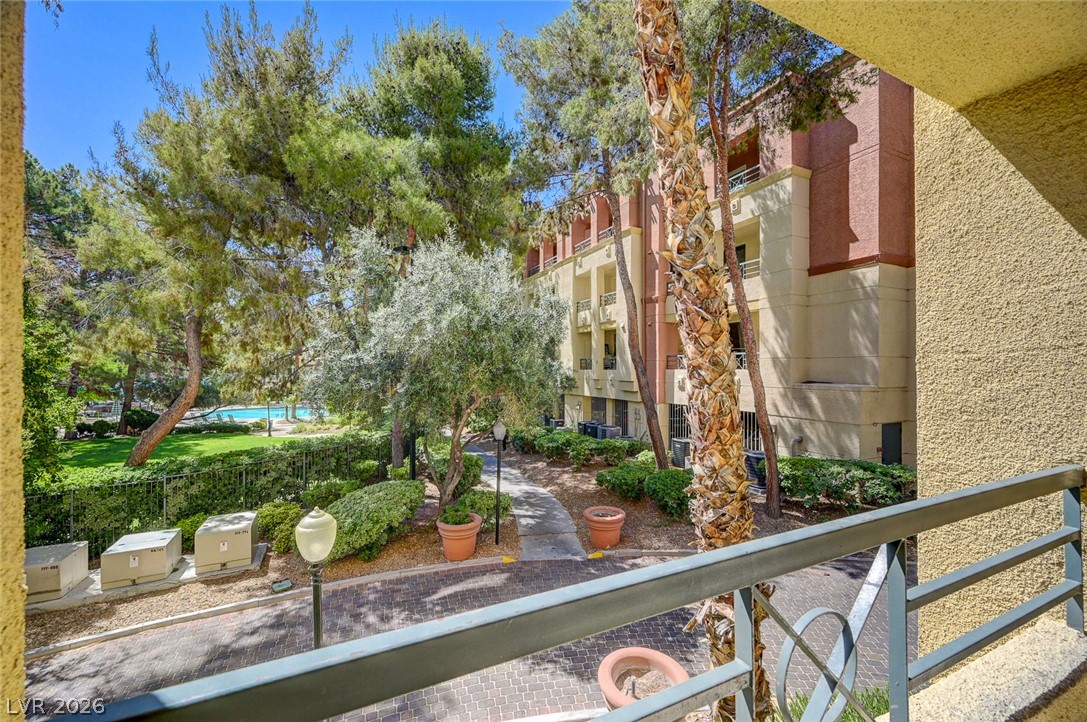 230 East Flamingo Road 106