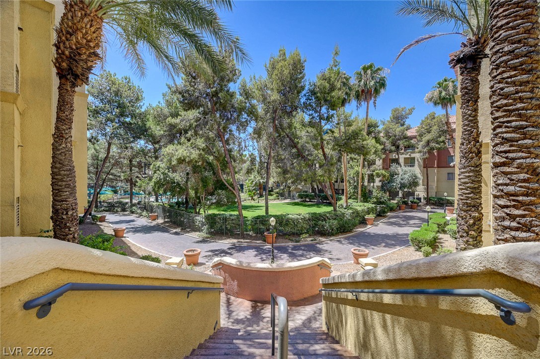 230 East Flamingo Road 106