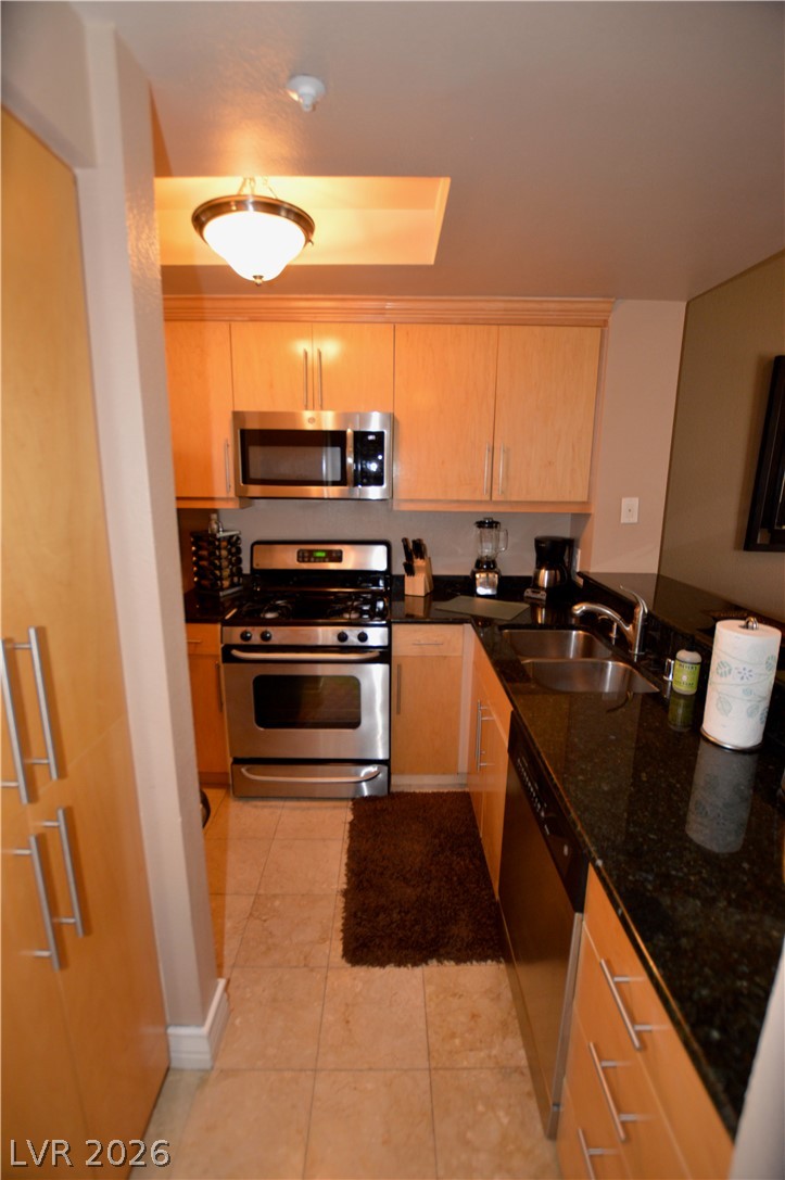 220 East FLAMINGO Road 327