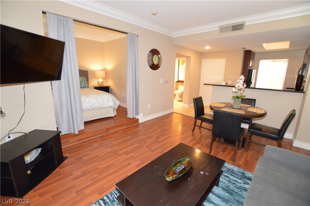 230 East FLAMINGO Road 231