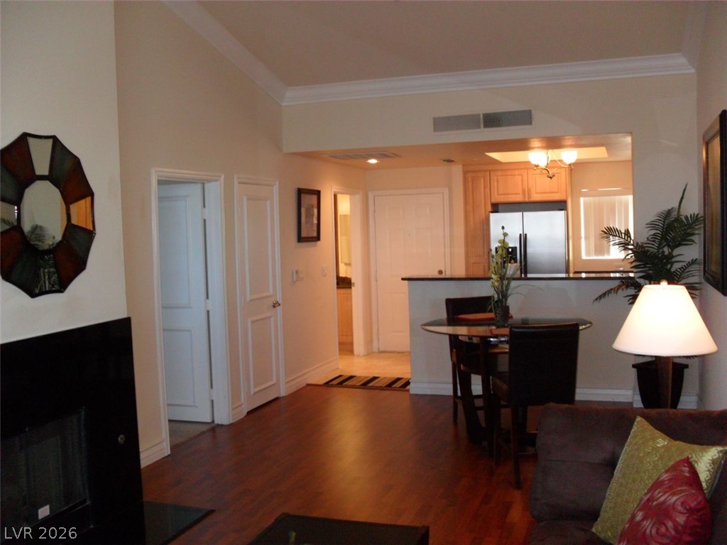 220 Flamingo Road 416