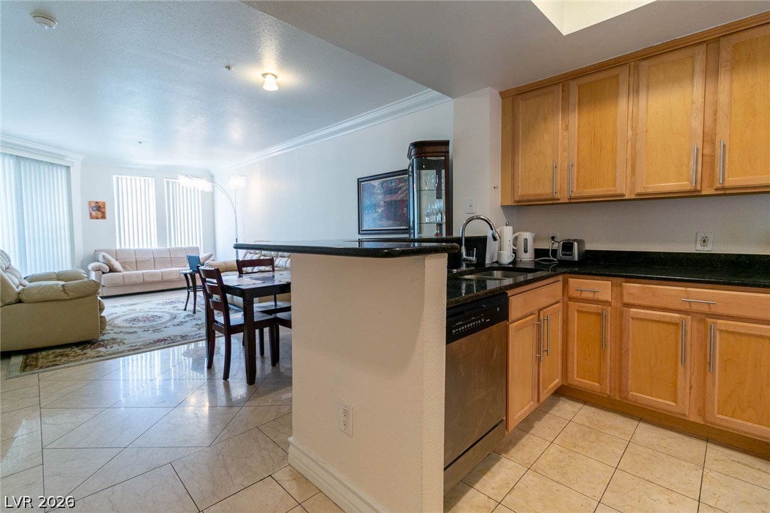260 East Flamingo Road 304