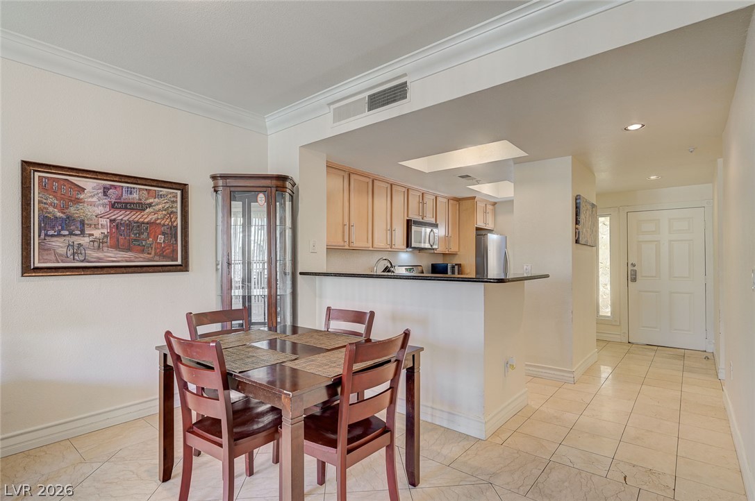 260 East Flamingo Road 304