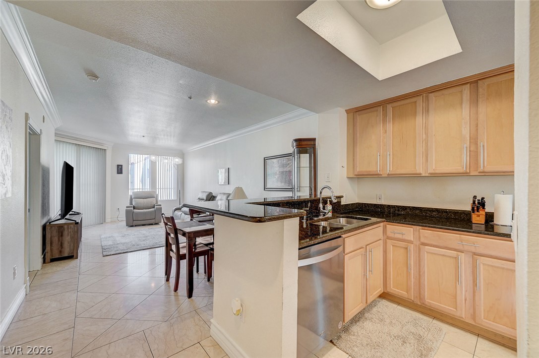 260 East Flamingo Road 304