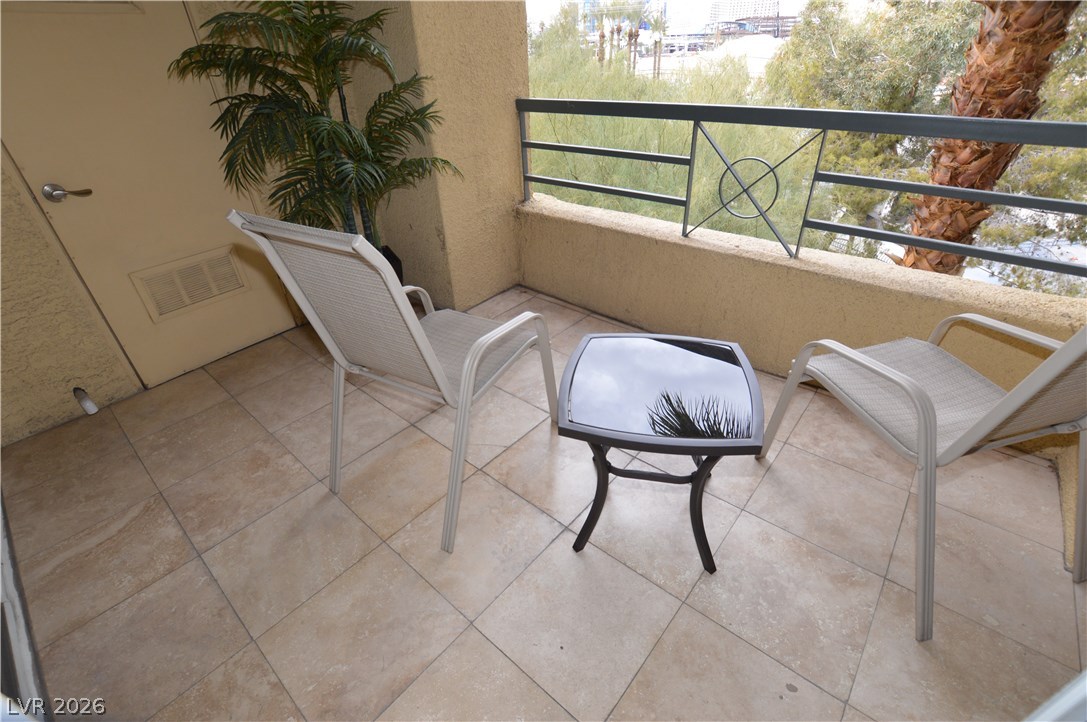 210 FLAMINGO Road 315