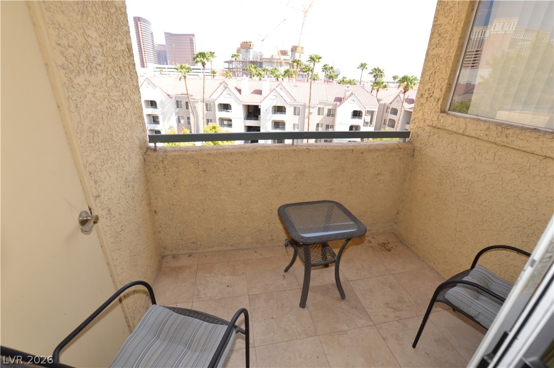 210 Flamingo Road 421