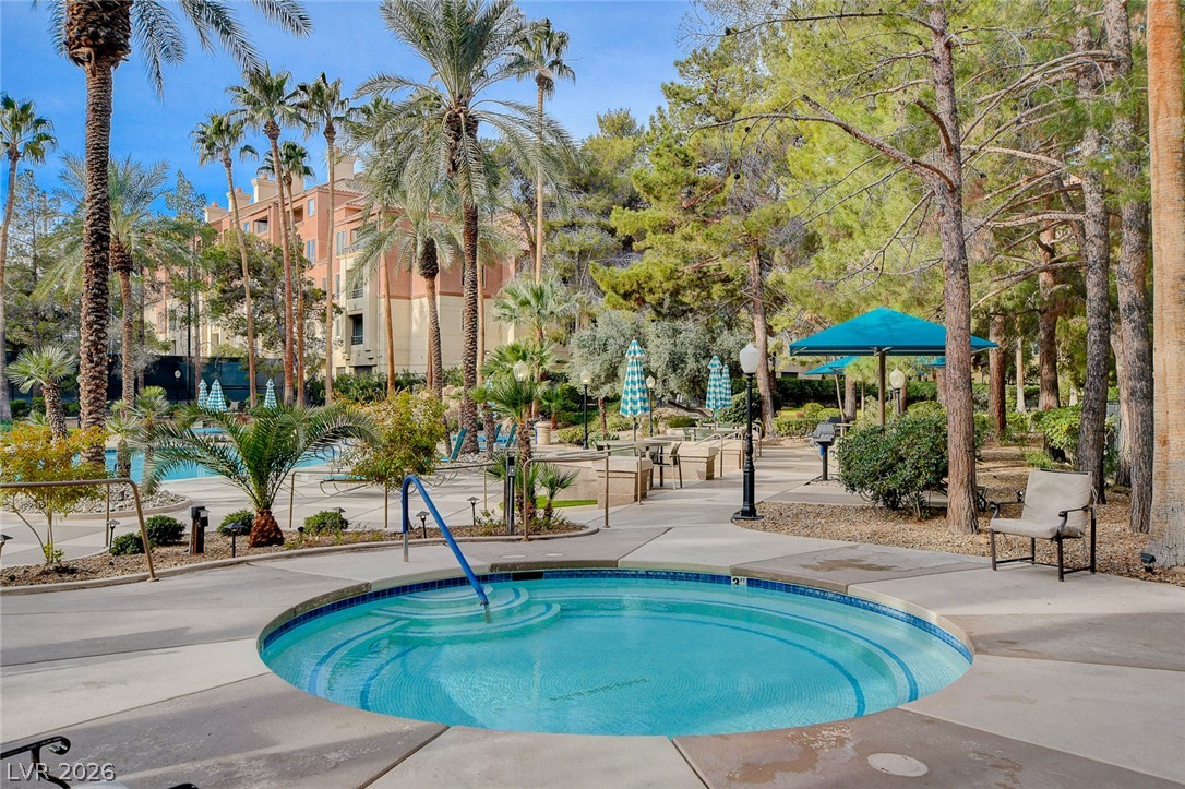 210 Flamingo Road 421