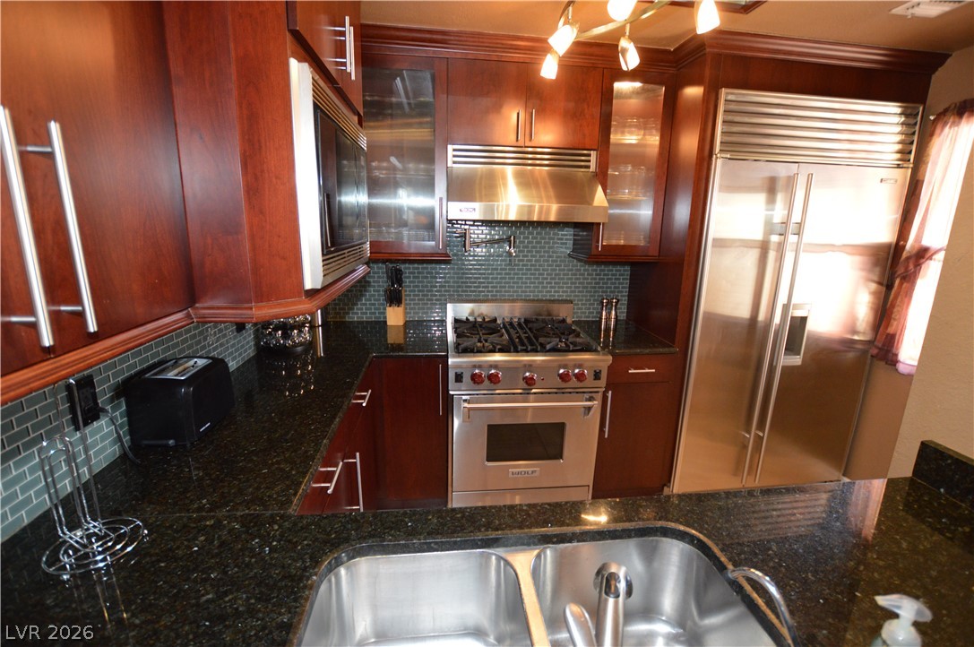 210 Flamingo Road 421