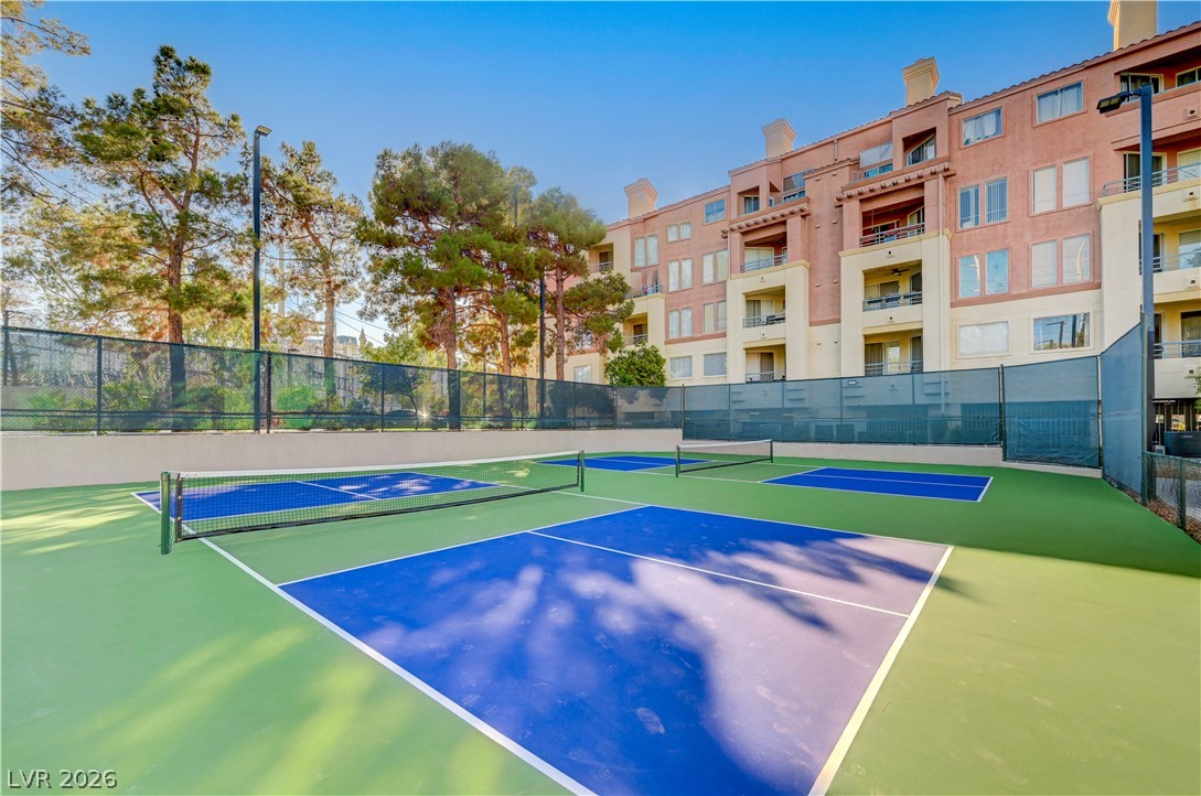 210 Flamingo Road 421