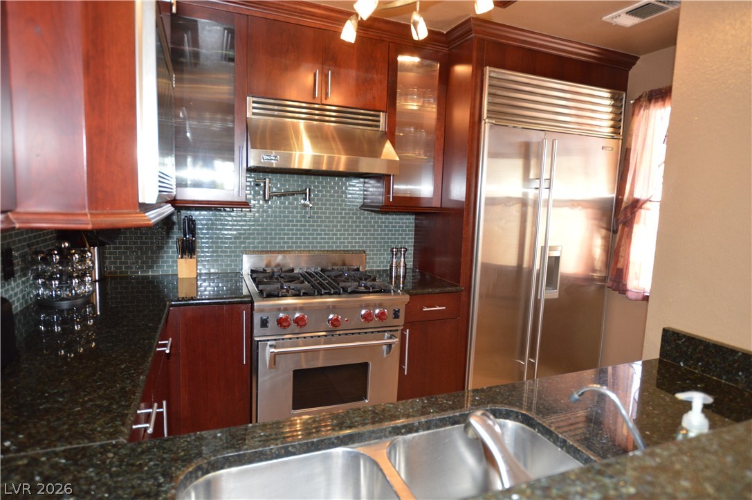 210 Flamingo Road 421