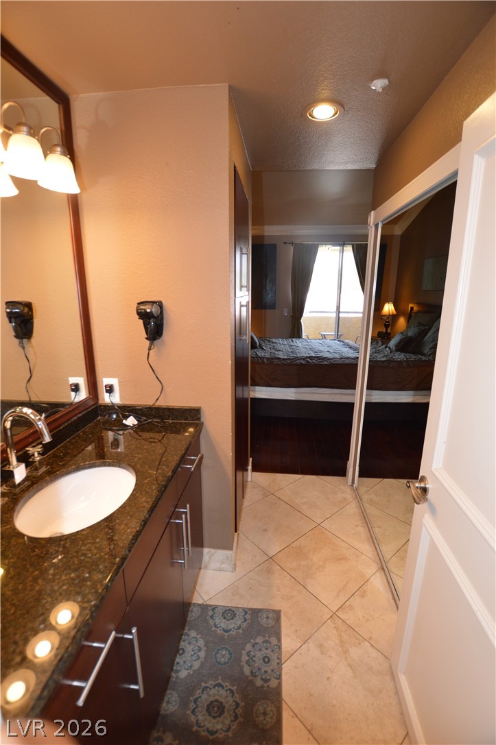 210 Flamingo Road 421