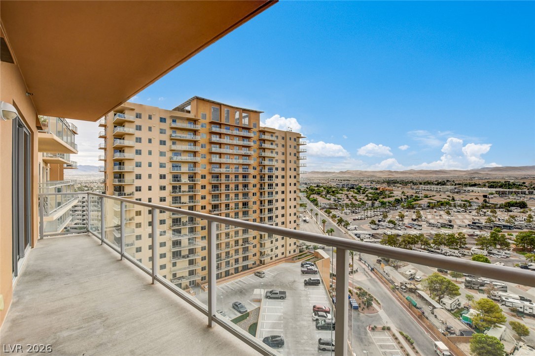 8255 Las Vegas Boulevard 1504