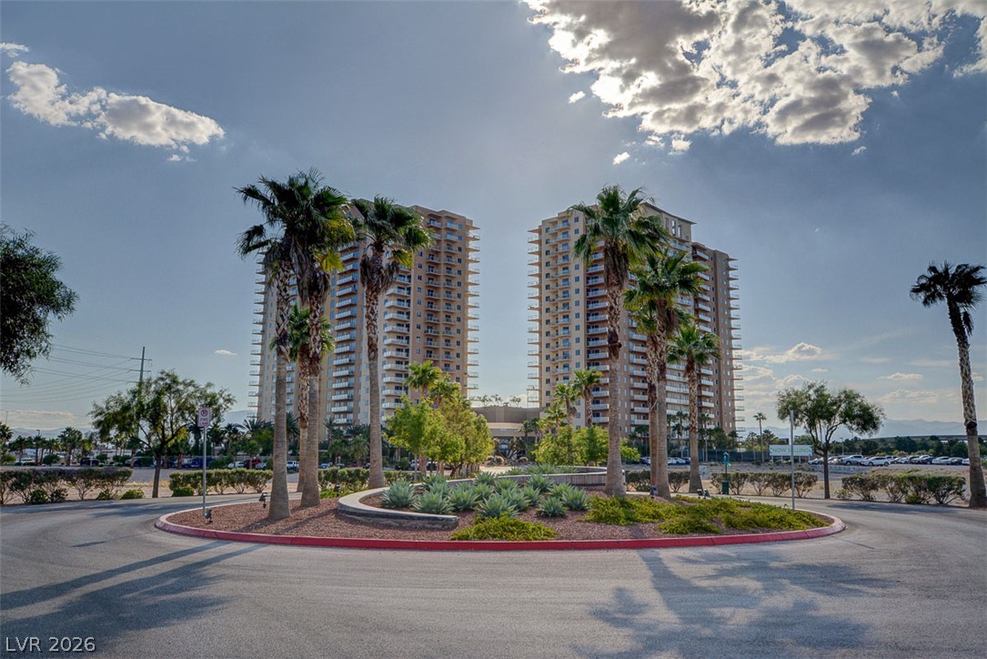 8255 Las Vegas Boulevard 1504
