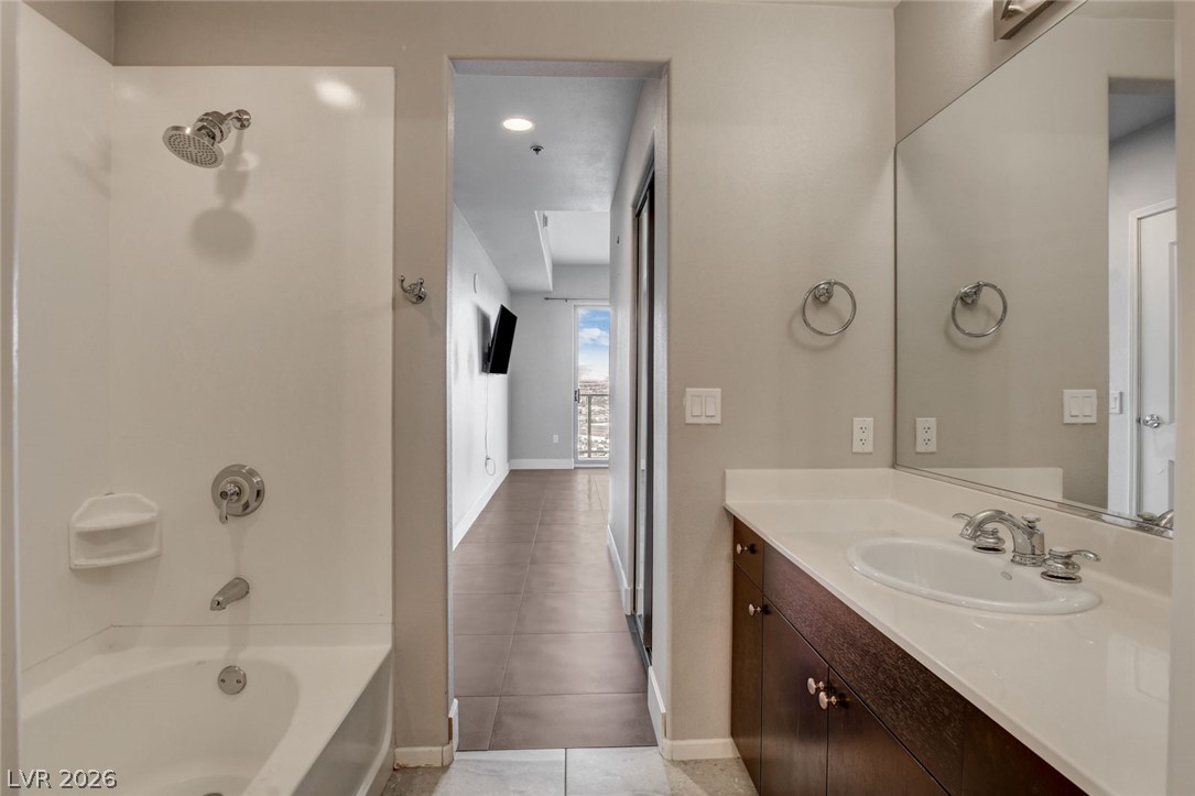8255 Las Vegas Boulevard 1504