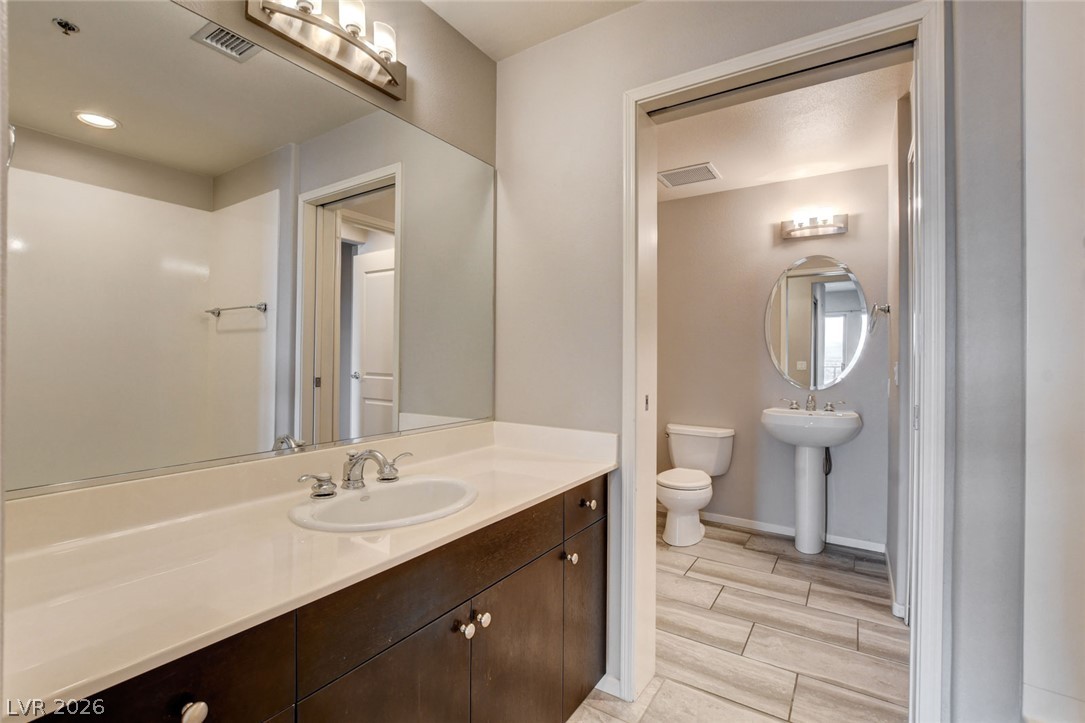 8255 Las Vegas Boulevard 1504