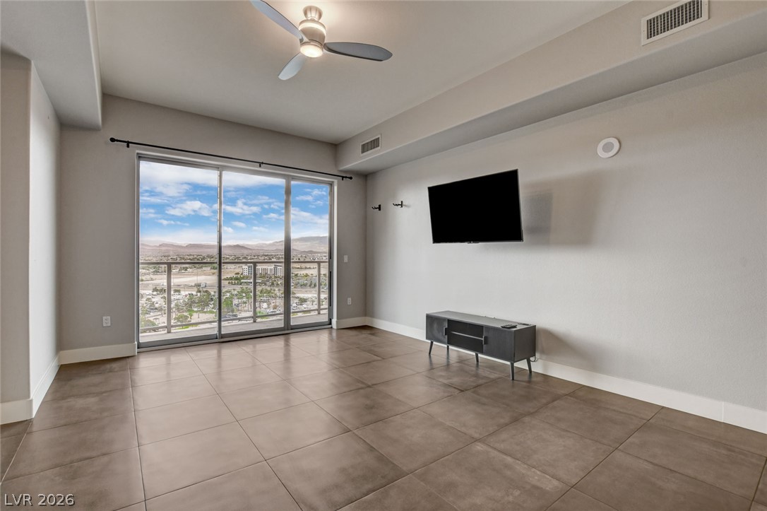 8255 Las Vegas Boulevard 1504
