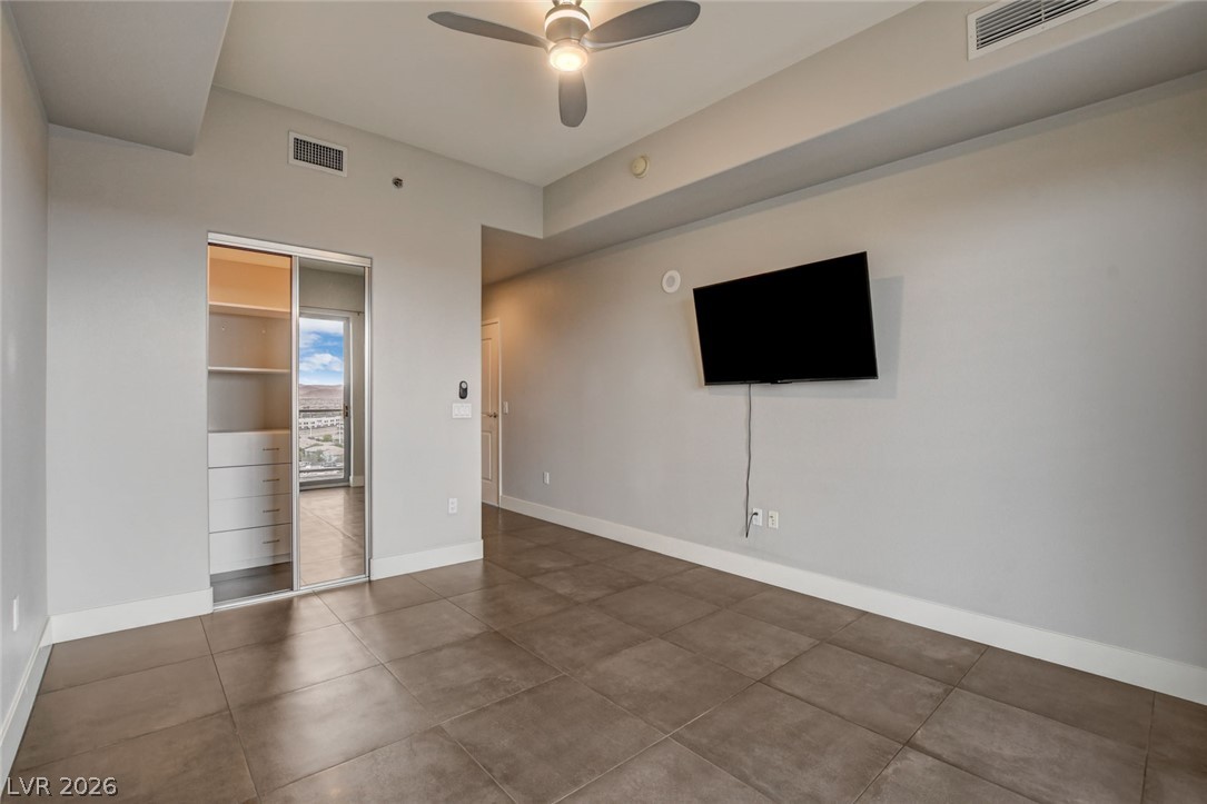 8255 Las Vegas Boulevard 1504